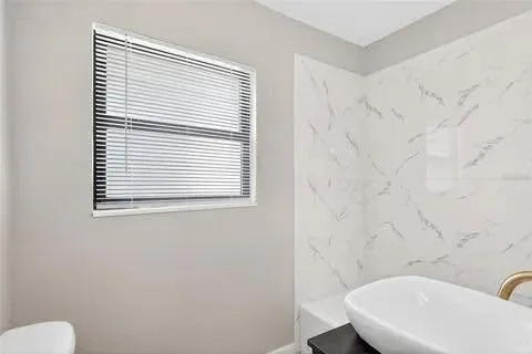 Gallery image 14